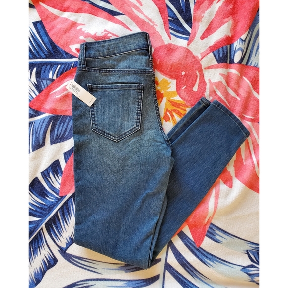 2/$20 Mid-Rise Super Skinny Jeans for Women-nwt - Picture 5 of 5